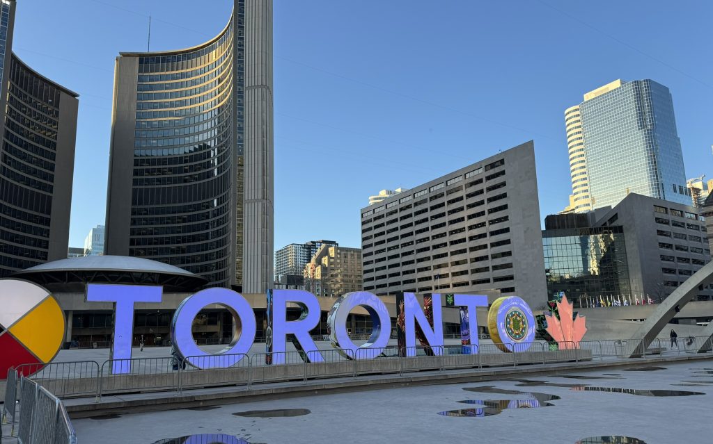 Nathan Phillips Square, Toronto. BolehMiles