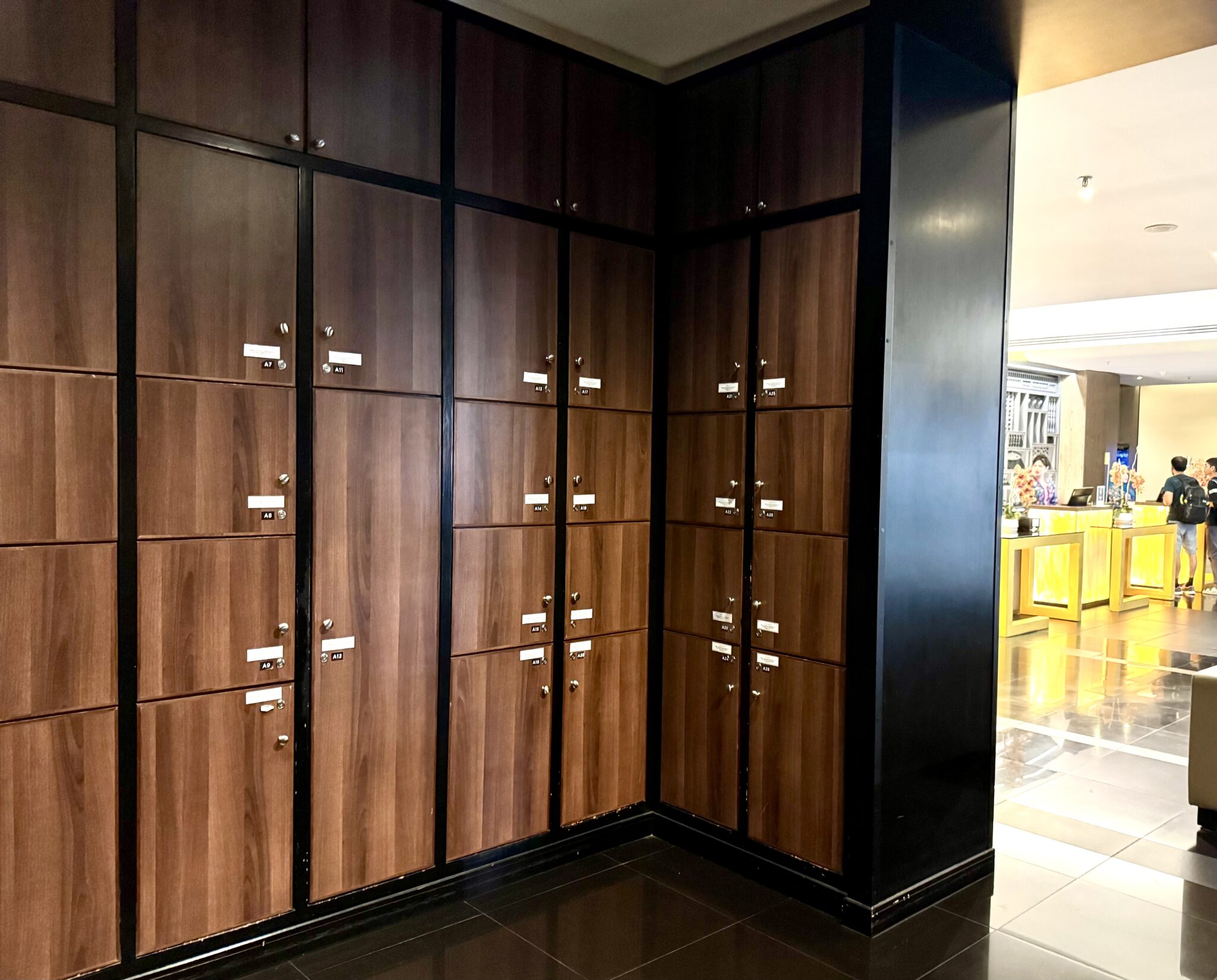 Locker Lounge Complete Guide to KLIA T1 Lounges 2026 (Airside) - BolehMiles