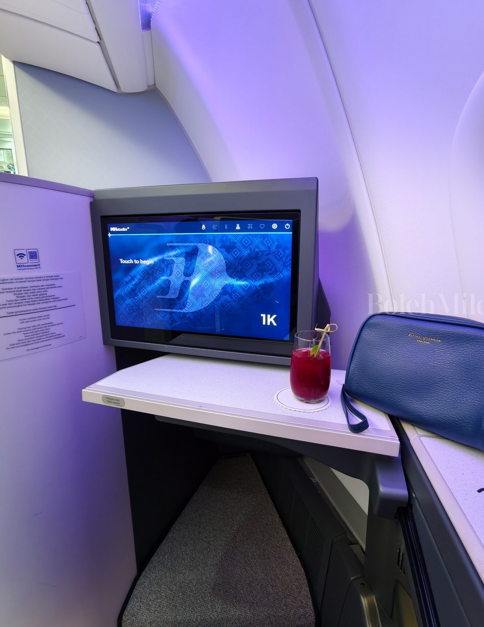 Malaysia Airlines A330neo Business welcome drink